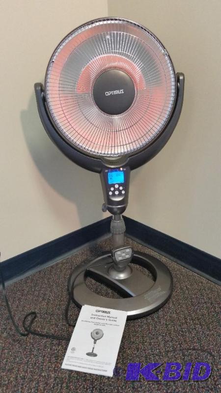 Optimus H-4500 14 Oscillating Pedestal Digital Dish Heater with Remote  Gray
