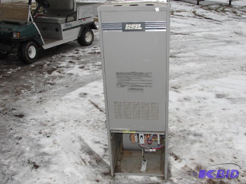 lot 10 image: Heil Gas Furnace