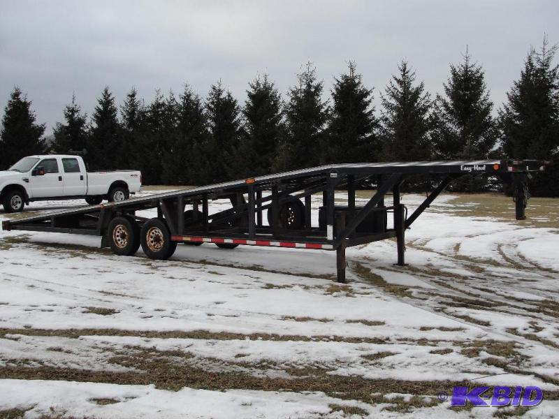 lot 4 image: Easy - Haul 2 place 5th Wheel Car Trailer