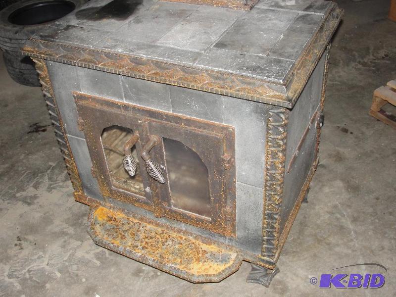 lot 9 image: Hearthstone Wood Stove