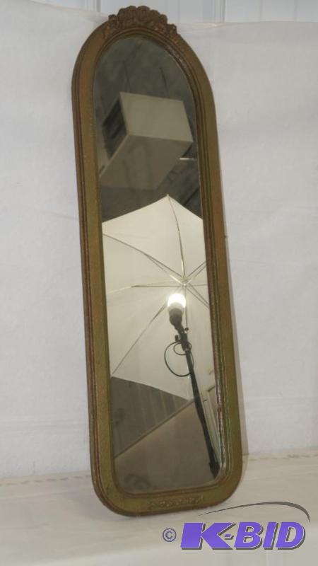 lot 102 image: Nice Vintage Arch Style Mirror with Nice Detail Work