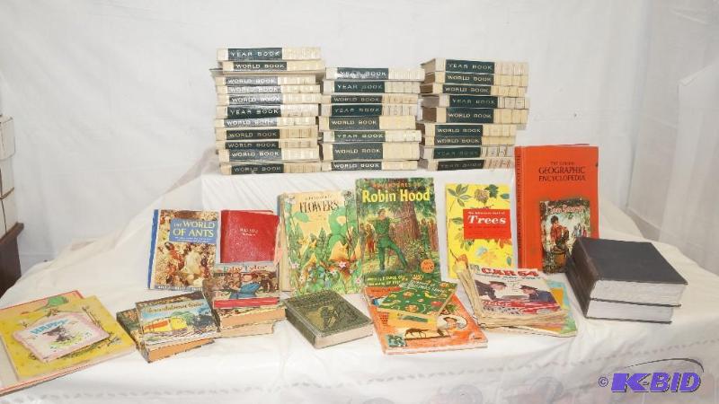 lot 128 image: Lot of Vintage Books