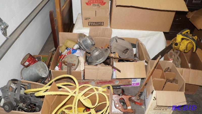 lot 143 image: Huge Lot of Shop & Garage Items