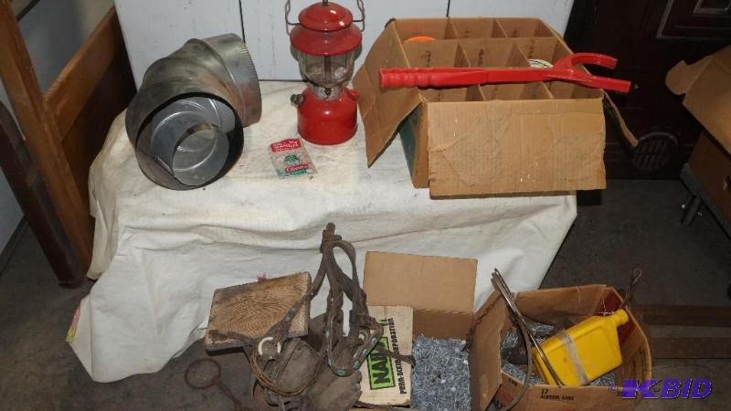 lot 144 image: Clay Pigeon, Coleman Lantern, Roofing Nails, Bird Feeder & More