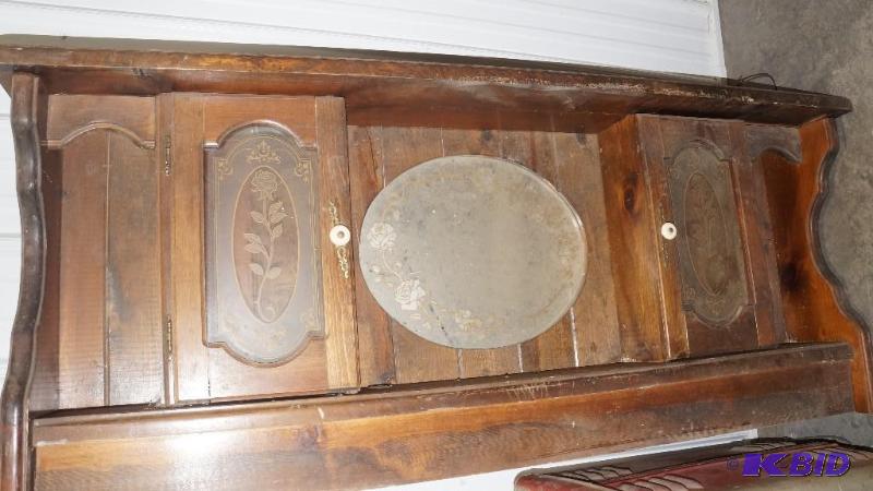 lot 24 image: Headboard with Lights