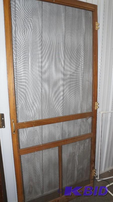 lot 26 image: Vintage Screen Door