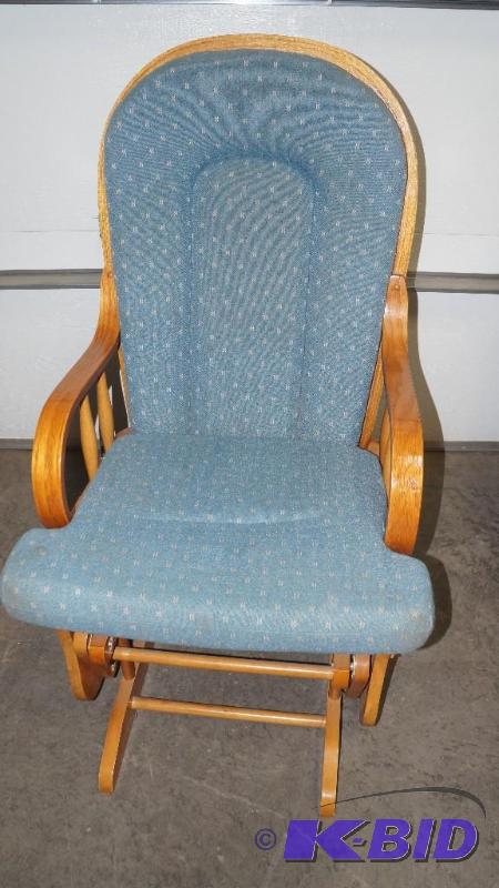 lot 36 image: Rocker Glider Chair with Wood Ducks Trim