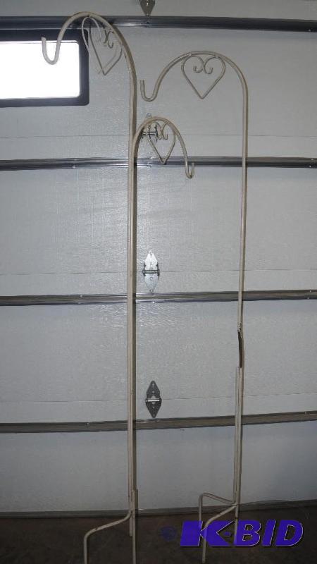 lot 51 image: Set of 2 Heavy Duty Shepherds Hooks