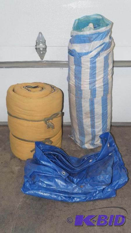 lot 56 image: Tent in Bag, Sleeping Bag & Tarp
