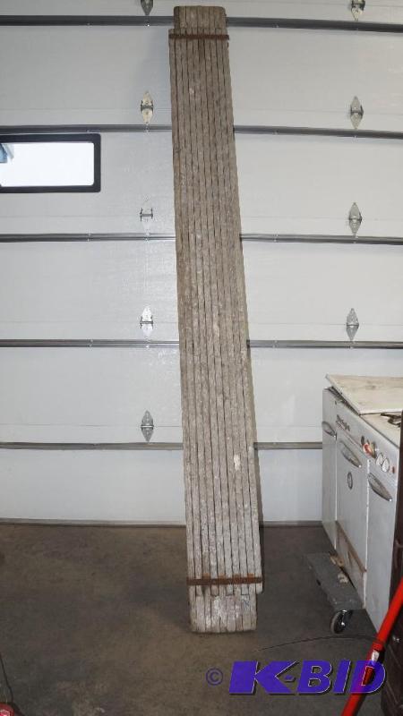 lot 82 image: Extending Scaffolding Plank