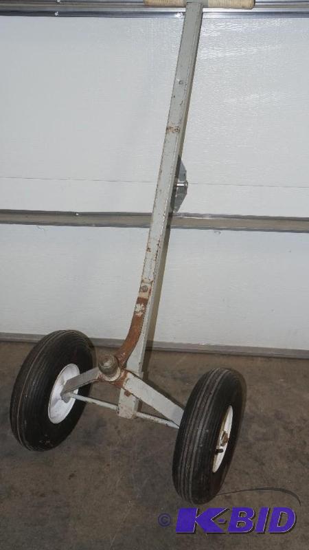 lot 84 image: Hand Trailer Dolly