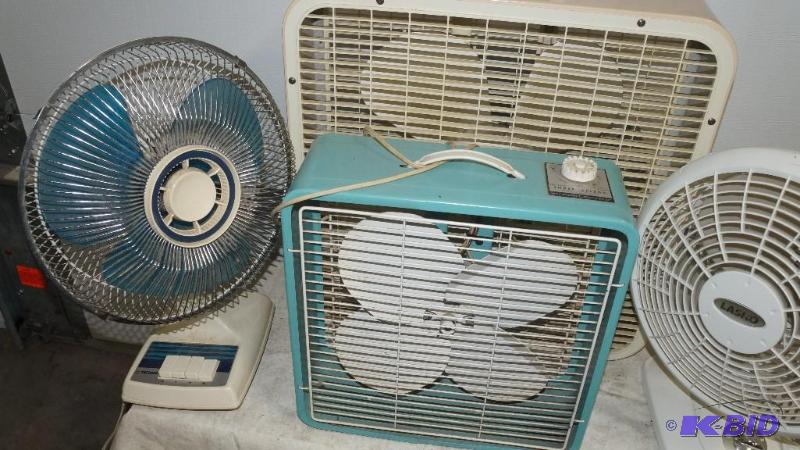 lot 88 image: Set of 4 Fans