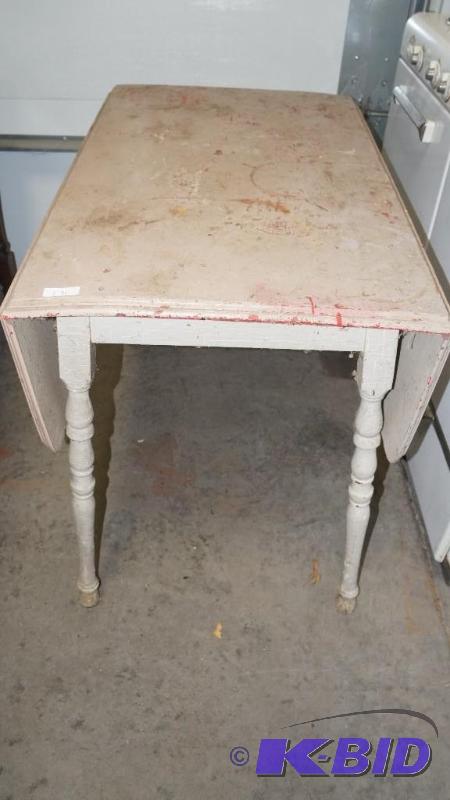 lot 93 image: Vintage Wooden Drop Leaf Table