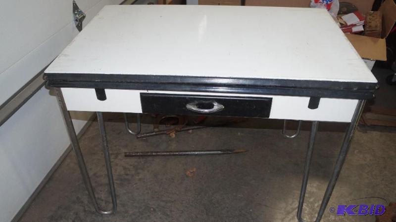 lot 98 image: Vintage Canning Table with 2 Slide In Leafs