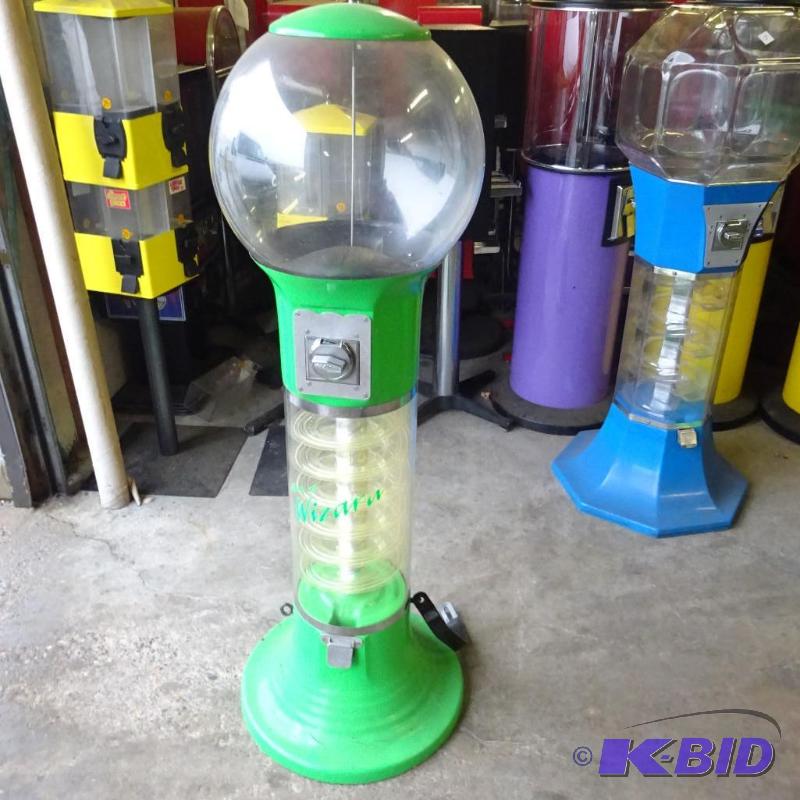 Spiral gumball machine. No lock or key...