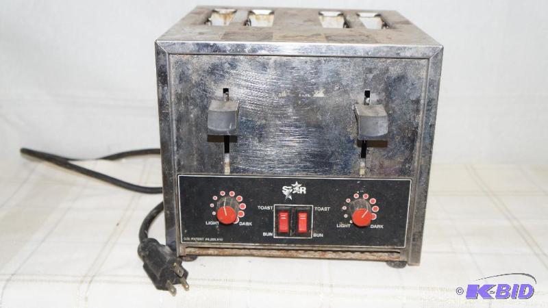 4 slicer&nbspStar commercial toaster. 208 vo...