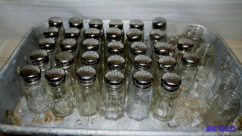 19 sets of glass salt and pepper shakers, 2 s...