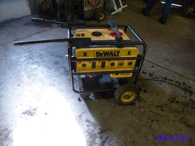 Dewalt&nbspGenerator Model# DG7000 Has Hond...