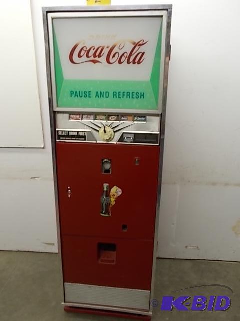 lot 2 image: Westinghouse WC-102-MD 6-Selection Coca-Cola ...