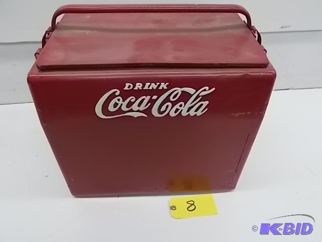lot 8 image: Cavalier Coca-Cola Cooler...