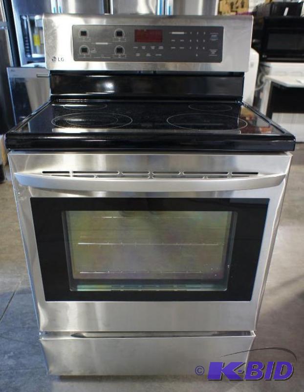 New LG Stove Model # (LRE3021ST) - Electric R...