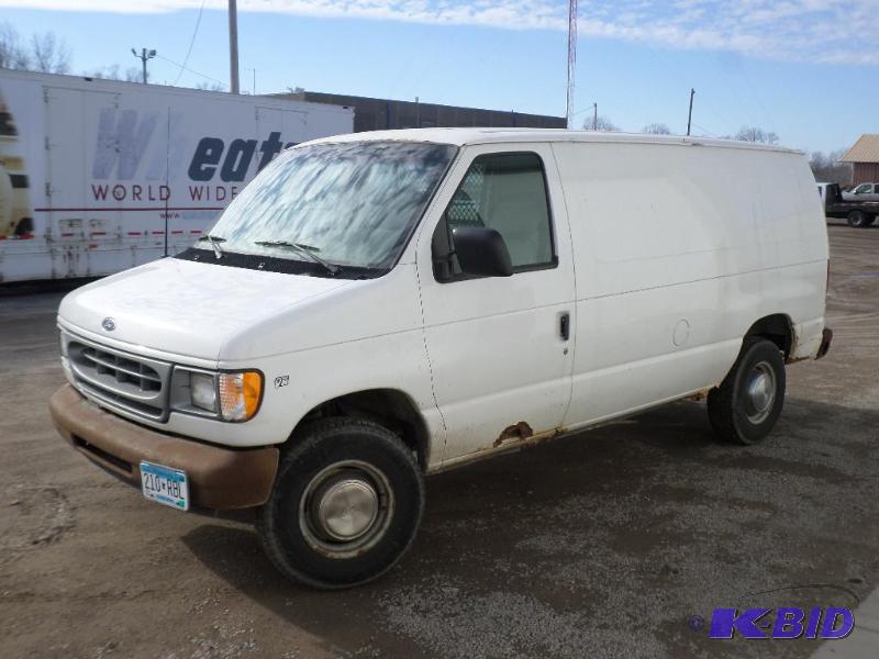 2001 Ford E.350 Super Duty Van, Triton V8 Gas...