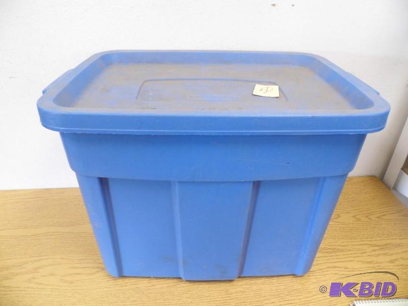 Rubbermaid Roughneck Tote