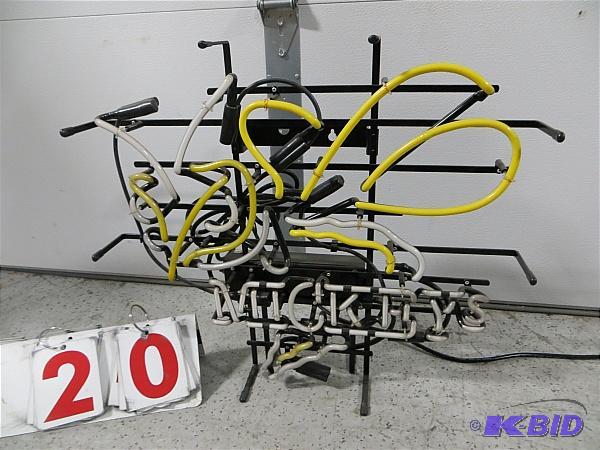 lot 20 image: Mickeys Hornet Neon