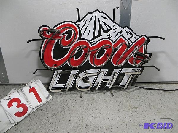 lot 31 image: Coors Light Neon