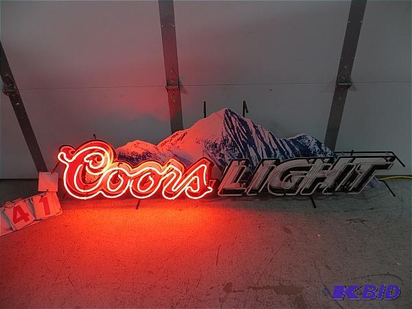 lot 41 image: Large Coors Neon Sign