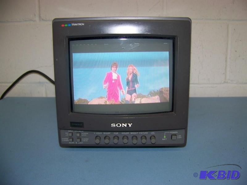 lot 55 image: Sony, Trinitron, 8, Color Video Monitor