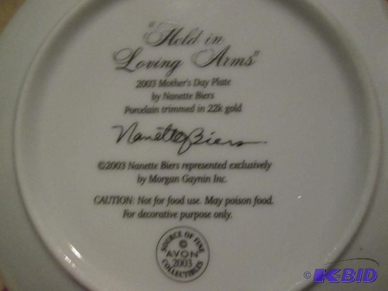 lot 112 image: Avon 2003 Held in loving arms, mothers day pl...