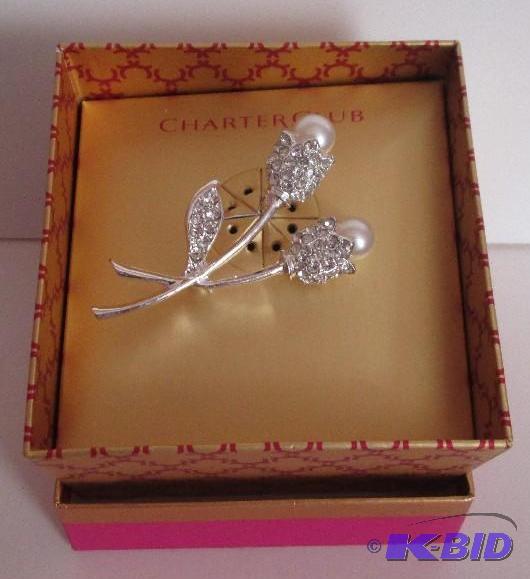 lot 2 image: Chapter Club Tulip bouquet pin retail price$...