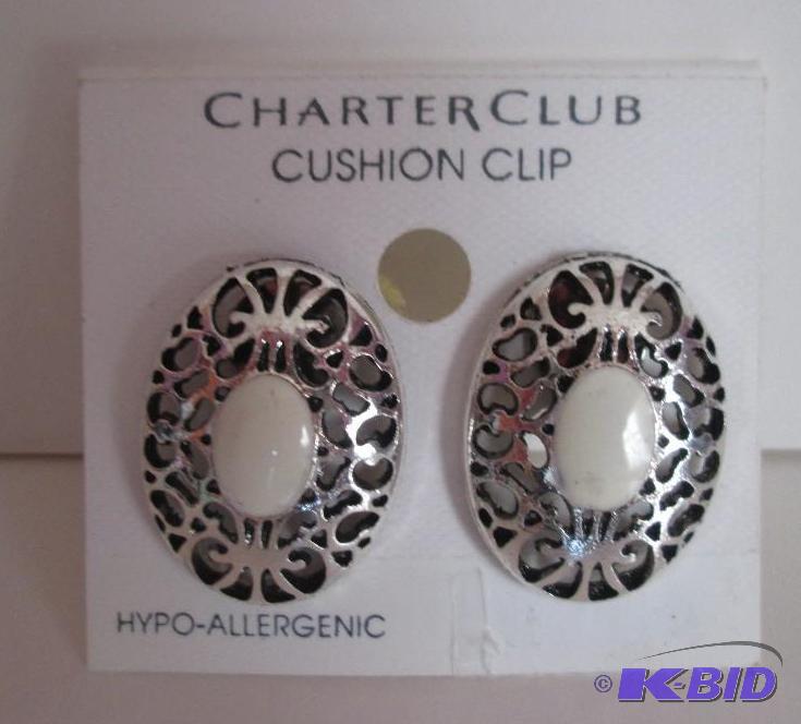 lot 62 image: Charter Club Hypo-allergentic sliver and whit...