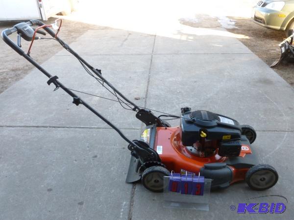 lot 13 image: Husquvarna self propelled lawn mower with aut...
