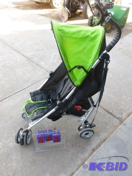 lot 6 image: Summer brand baby stroller. As pictured. Appe...