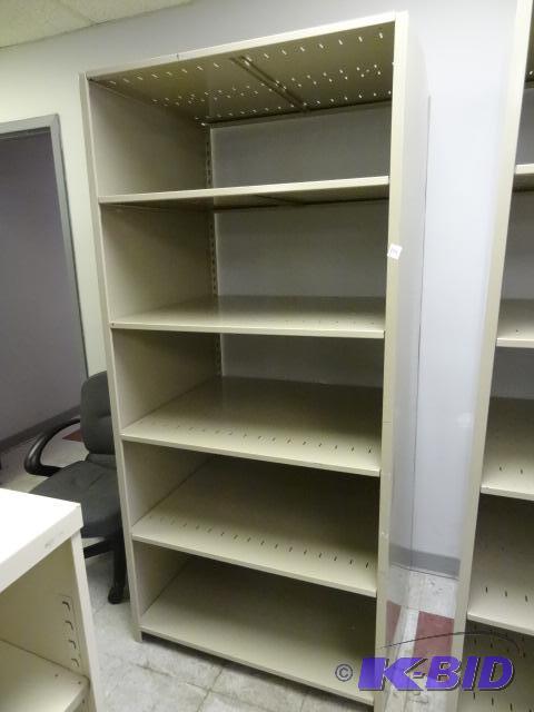 lot 104 image: Metal Shelving Unit. 36 X 30 X 77...