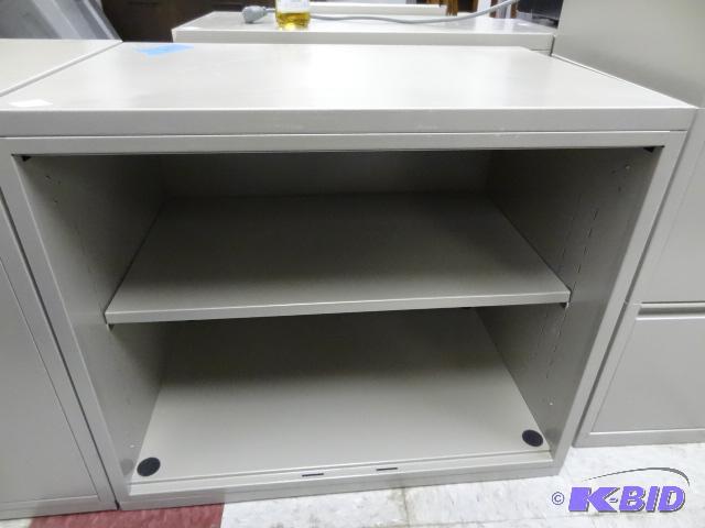 lot 139 image: Metal Book Shelf. 30 X 18 X 26...