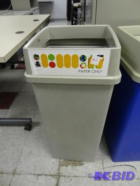 lot 147 image: Plastic Garbage Can...