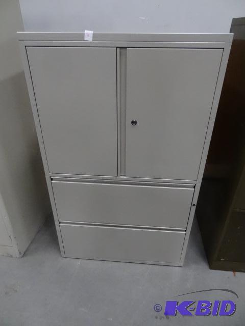 lot 161 image: Metal Cabinet 2 Doors on Top. 2 Lateral Drawe...