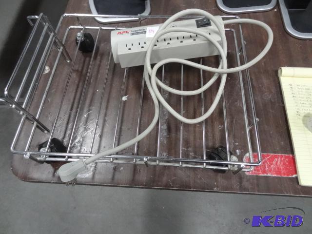 lot 174 image: Small WIre Cart. Outlet Strip...