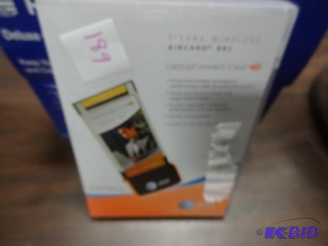 lot 189 image: AT&ampT Seirra WIreless Aircard 881. Laptop ...