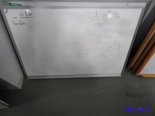 lot 215 image: 36 X 24 WHite Board...