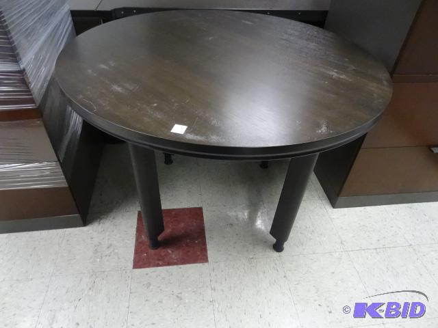 lot 38 image: 42" Round Table...