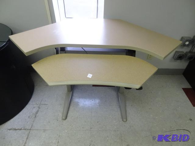 lot 54 image: Metal Framed Office Desk with Adjustable Keyb...
