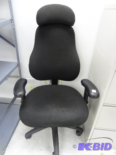 lot 58 image: Tall Back Office Chair on Wheels...