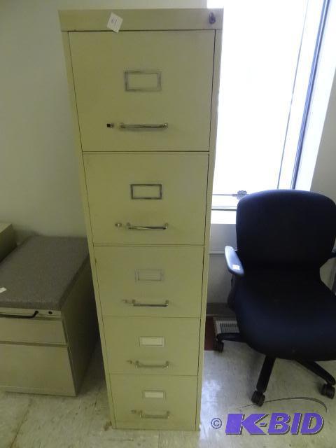 lot 61 image: 15" Metal 5 Drawer FIle Cabinet With Key...