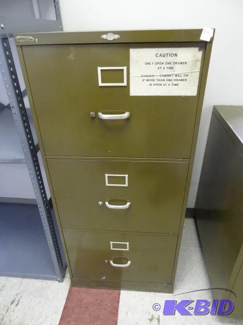 lot 69 image: Art Metal Heavy DUty FIle Cabinet. 24 X 24 X ...