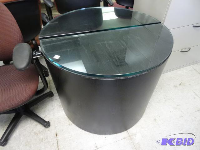 lot 88 image: Round 2 Piece Table. Glass Top 37 X 30...