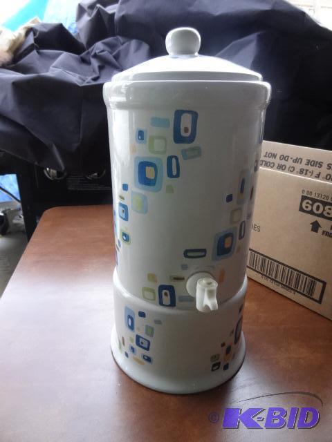 lot 114 image: Vintage Iced Tea Dispenser...